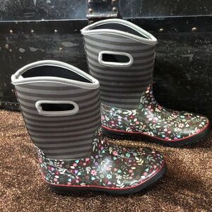 Rain Boots Insulated Waterproof Rubber Boots not Bogs